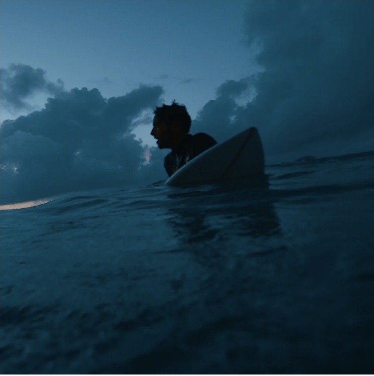 OAKLEY #CANTSTOP SURFING